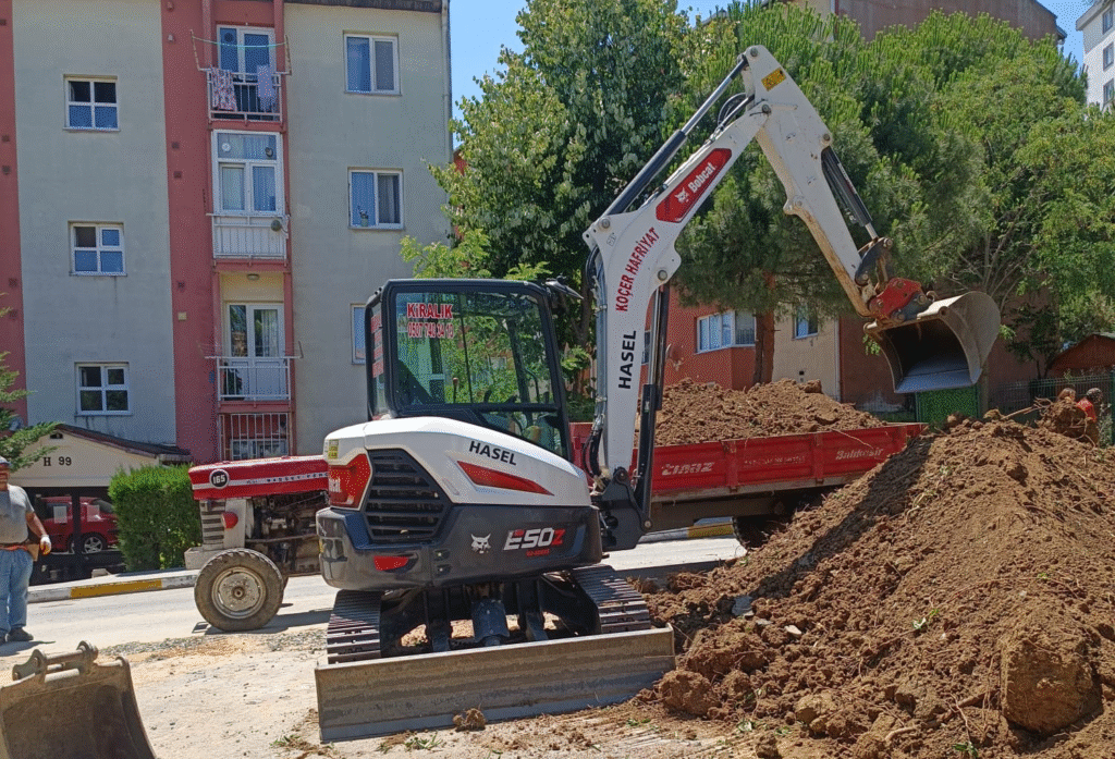Koçer Hafriyat çevre düzenleme ve peyzaj hizmetleri – taş duvar ve yeşil alan uygulaması